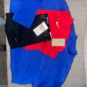 NWT NIKE BUNDLE